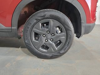 Used 2023 Hyundai Venue SX 1.2 Petrol Petrol Manual tyres LEFT REAR TYRE RIM VIEW