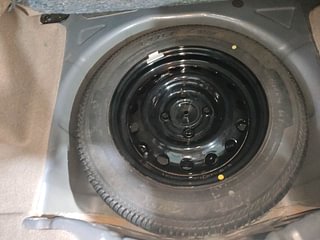 Used 2016 Ford Figo Aspire [2015-2019] Titanium 1.2 Ti-VCT Petrol Manual tyres SPARE TYRE VIEW