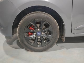 Used 2016 Ford Figo Aspire [2015-2019] Titanium 1.2 Ti-VCT Petrol Manual tyres LEFT FRONT TYRE RIM VIEW