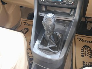 Used 2016 Ford Figo Aspire [2015-2019] Titanium 1.2 Ti-VCT Petrol Manual interior GEAR  KNOB VIEW