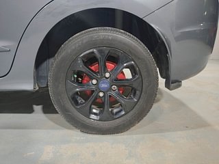 Used 2016 Ford Figo Aspire [2015-2019] Titanium 1.2 Ti-VCT Petrol Manual tyres LEFT REAR TYRE RIM VIEW