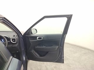 Used 2021 Hyundai Venue [2019-2022] SX 1.0  Turbo iMT Petrol Manual interior RIGHT FRONT DOOR OPEN VIEW