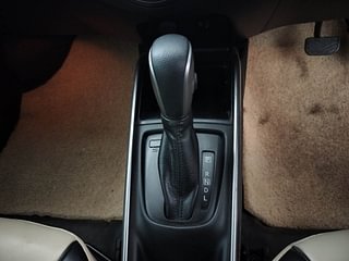 Used 2020 Toyota Glanza [2019-2022] V CVT Petrol Automatic interior GEAR  KNOB VIEW