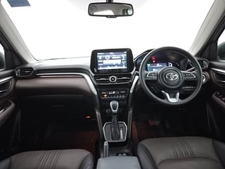 Used 2023 Toyota Urban Cruiser Hyryder V Hybrid Dual Tone Hybrid Automatic interior DASHBOARD VIEW