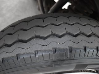 Used 2021 Maruti Suzuki Eeco AC 5 STR Petrol Manual tyres RIGHT REAR TYRE TREAD VIEW