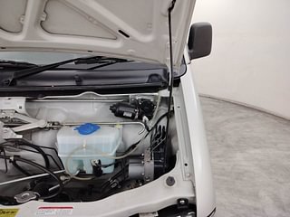 Used 2021 Maruti Suzuki Eeco AC 5 STR Petrol Manual engine ENGINE LEFT SIDE HINGE & APRON VIEW
