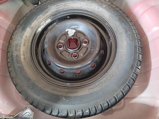 Used 2017 Maruti Suzuki Alto 800 [2016-2019] Lxi (O) Petrol Manual tyres SPARE TYRE VIEW