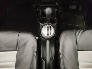 Used 2019 Honda BR-V [2016-2020] V CVT Petrol Petrol Automatic interior GEAR  KNOB VIEW