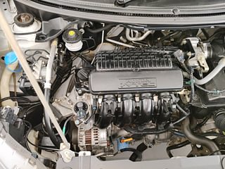 Used 2019 Honda BR-V [2016-2020] V CVT Petrol Petrol Automatic engine ENGINE RIGHT SIDE VIEW