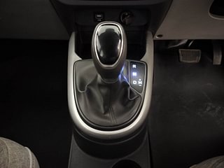 Used 2022 Hyundai Grand i10 Nios Sportz AMT 1.2 Kappa VTVT Petrol Automatic interior GEAR  KNOB VIEW