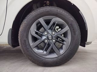 Used 2022 Hyundai Grand i10 Nios Sportz AMT 1.2 Kappa VTVT Petrol Automatic tyres RIGHT FRONT TYRE RIM VIEW