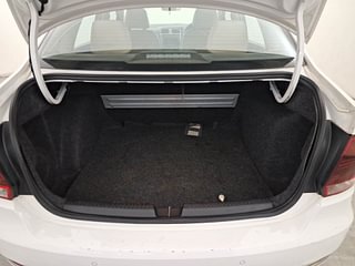 Used 2016 volkswagen Vento 1.2L Highline Petrol AT Petrol Automatic interior DICKY INSIDE VIEW