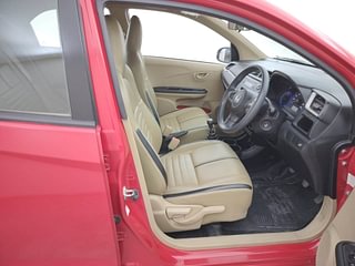 Used 2016 Honda Brio [2011-2016] S MT Petrol Manual interior RIGHT SIDE FRONT DOOR CABIN VIEW