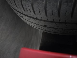 Used 2016 Honda Brio [2011-2016] S MT Petrol Manual tyres RIGHT FRONT TYRE TREAD VIEW