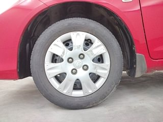 Used 2016 Honda Brio [2011-2016] S MT Petrol Manual tyres LEFT FRONT TYRE RIM VIEW