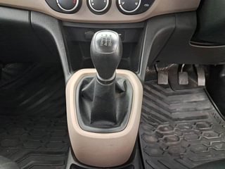 Used 2020 Hyundai Grand i10 Magna 1.2 Kappa VTVT Petrol Manual interior GEAR  KNOB VIEW