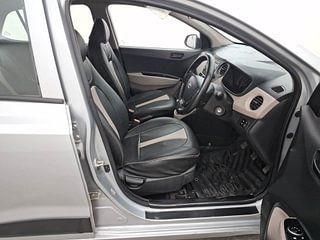 Used 2020 Hyundai Grand i10 Magna 1.2 Kappa VTVT Petrol Manual interior RIGHT SIDE FRONT DOOR CABIN VIEW