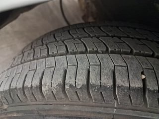 Used 2020 Hyundai Grand i10 Magna 1.2 Kappa VTVT Petrol Manual tyres LEFT FRONT TYRE TREAD VIEW