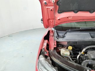 Used 2022 Renault Kiger RXZ MT Petrol Manual engine ENGINE RIGHT SIDE HINGE & APRON VIEW