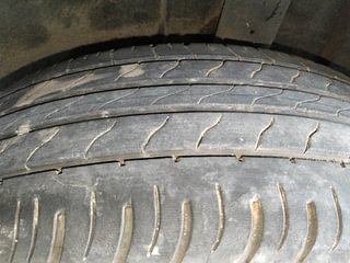 Used 2022 Renault Kiger RXZ MT Petrol Manual tyres LEFT REAR TYRE TREAD VIEW