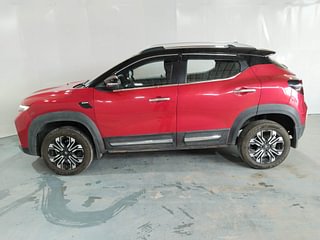 Used 2022 Renault Kiger RXZ MT Petrol Manual exterior LEFT SIDE VIEW