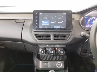 Used 2022 Renault Kiger RXZ MT Petrol Manual interior MUSIC SYSTEM & AC CONTROL VIEW