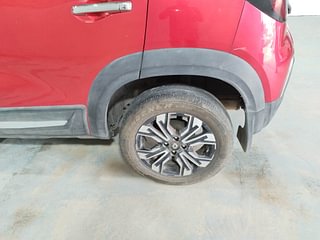 Used 2022 Renault Kiger RXZ MT Petrol Manual tyres LEFT REAR TYRE RIM VIEW