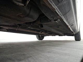 Used 2017 Renault Kwid [2017-2019] RXT 1.0 SCE Special Petrol Manual extra REAR RIGHT UNDERBODY VIEW
