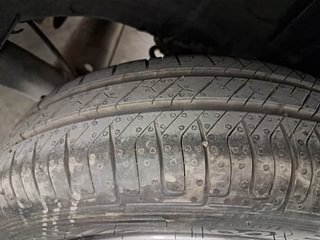 Used 2017 Renault Kwid [2017-2019] RXT 1.0 SCE Special Petrol Manual tyres LEFT REAR TYRE TREAD VIEW