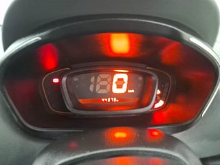 Used 2017 Renault Kwid [2017-2019] RXT 1.0 SCE Special Petrol Manual interior CLUSTERMETER VIEW