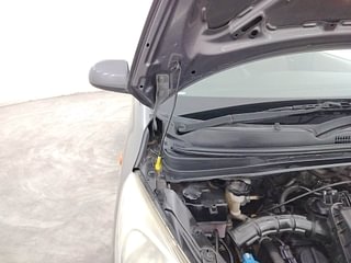 Used 2017 hyundai i10 Sportz 1.1 Petrol Petrol Manual engine ENGINE RIGHT SIDE HINGE & APRON VIEW