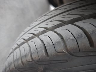 Used 2017 hyundai i10 Sportz 1.1 Petrol Petrol Manual tyres RIGHT REAR TYRE TREAD VIEW
