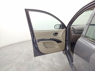Used 2017 hyundai i10 Sportz 1.1 Petrol Petrol Manual interior LEFT FRONT DOOR OPEN VIEW