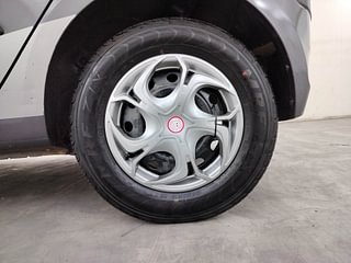 Used 2017 hyundai i10 Sportz 1.1 Petrol Petrol Manual tyres LEFT REAR TYRE RIM VIEW