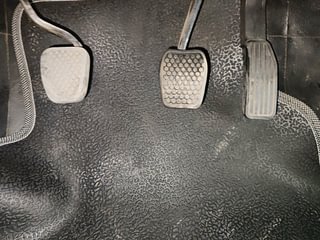 Used 2021 Honda WR-V i-DTEC VX Diesel Manual interior PEDALS VIEW