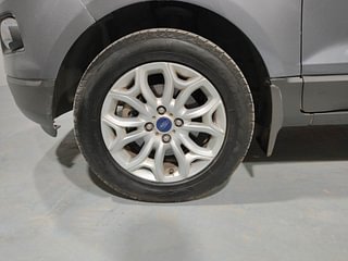 Used 2017 Ford EcoSport Titanium 1.5L Ti-VCT AT Petrol Automatic tyres LEFT FRONT TYRE RIM VIEW
