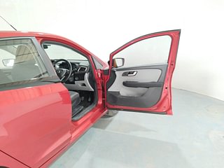 Used 2020 Tata Altroz XZ 1.2 Petrol Manual interior RIGHT FRONT DOOR OPEN VIEW
