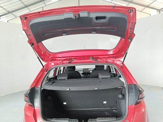 Used 2020 Tata Altroz XZ 1.2 Petrol Manual interior DICKY INSIDE VIEW