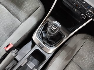 Used 2020 Tata Altroz XZ 1.2 Petrol Manual interior GEAR  KNOB VIEW