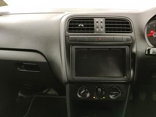 Used 2019 Volkswagen Ameo [2016-2020] 1.0 Trendline Petrol Petrol Manual interior MUSIC SYSTEM & AC CONTROL VIEW
