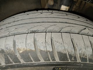 Used 2019 Volkswagen Ameo [2016-2020] 1.0 Trendline Petrol Petrol Manual tyres LEFT FRONT TYRE TREAD VIEW