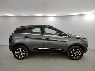 Used 2021 Tata Nexon XZ Plus (O) Petrol Manual exterior RIGHT SIDE VIEW