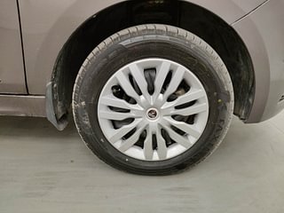 Used 2019 Tata Tiago [2016-2020] Revotron XZ Petrol Manual tyres RIGHT FRONT TYRE RIM VIEW