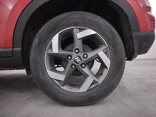 Used 2019 Hyundai Venue [2019-2022] SX Plus 1.0 Turbo DCT Petrol Automatic tyres LEFT REAR TYRE RIM VIEW