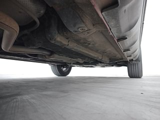 Used 2019 Hyundai Venue [2019-2022] SX Plus 1.0 Turbo DCT Petrol Automatic extra REAR RIGHT UNDERBODY VIEW