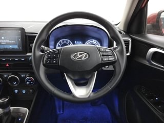 Used 2019 Hyundai Venue [2019-2022] SX Plus 1.0 Turbo DCT Petrol Automatic interior STEERING VIEW