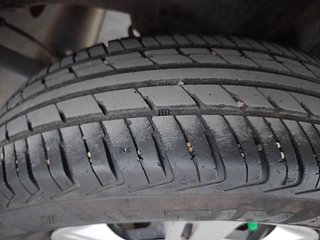 Used 2018 Datsun Redi-GO [2015-2019] T(O) 0.8L Limited Edition Petrol Manual tyres LEFT REAR TYRE TREAD VIEW