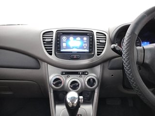Used 2012 Hyundai i10 Sportz 1.2 AT Kappa2 Petrol Automatic interior MUSIC SYSTEM & AC CONTROL VIEW