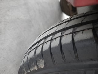 Used 2012 Hyundai i10 Sportz 1.2 AT Kappa2 Petrol Automatic tyres RIGHT REAR TYRE TREAD VIEW
