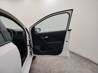 Used 2019 Volkswagen Polo [2018-2022] Comfortline 1.0L (P) Petrol Manual interior RIGHT FRONT DOOR OPEN VIEW